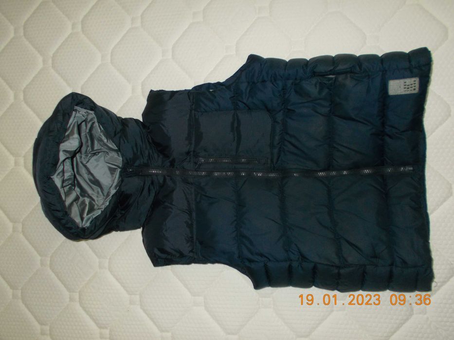 Детски елек на ZARA за 9-10 години