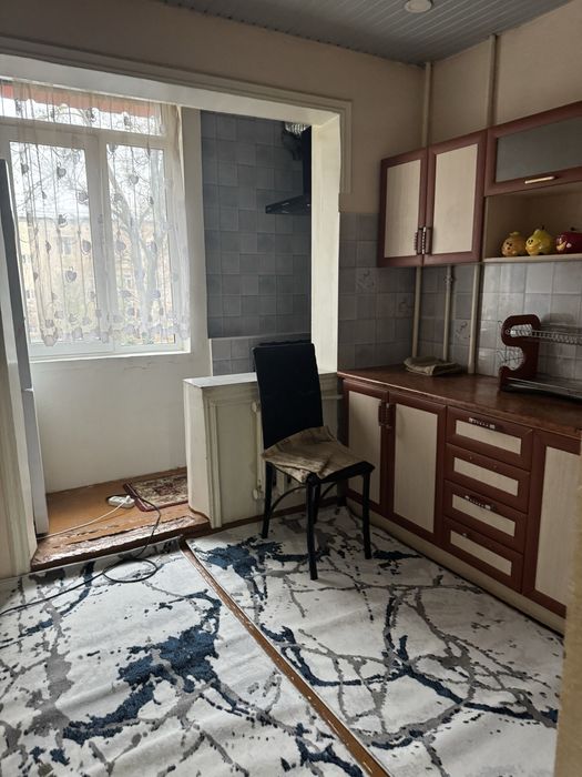 3 xonali yunusobod 4-kvartalda shoxsaroy toyxonani oldida arenda