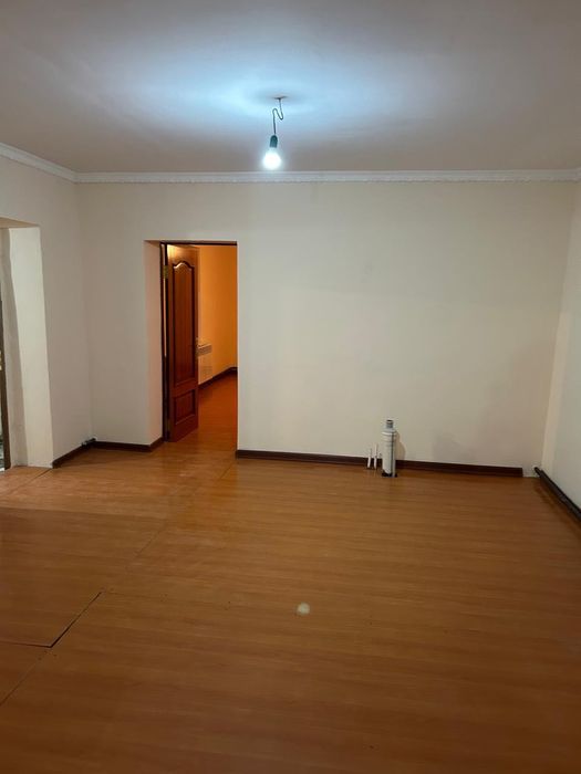 Үи сатылады Бекзат мөлтек ауданында