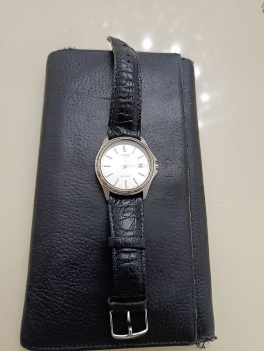 Продам японские часы Casio