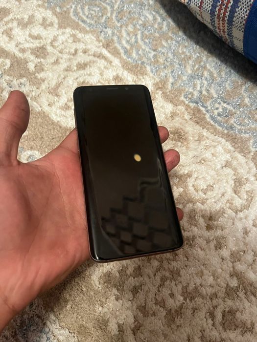Samsung s9 64gb.