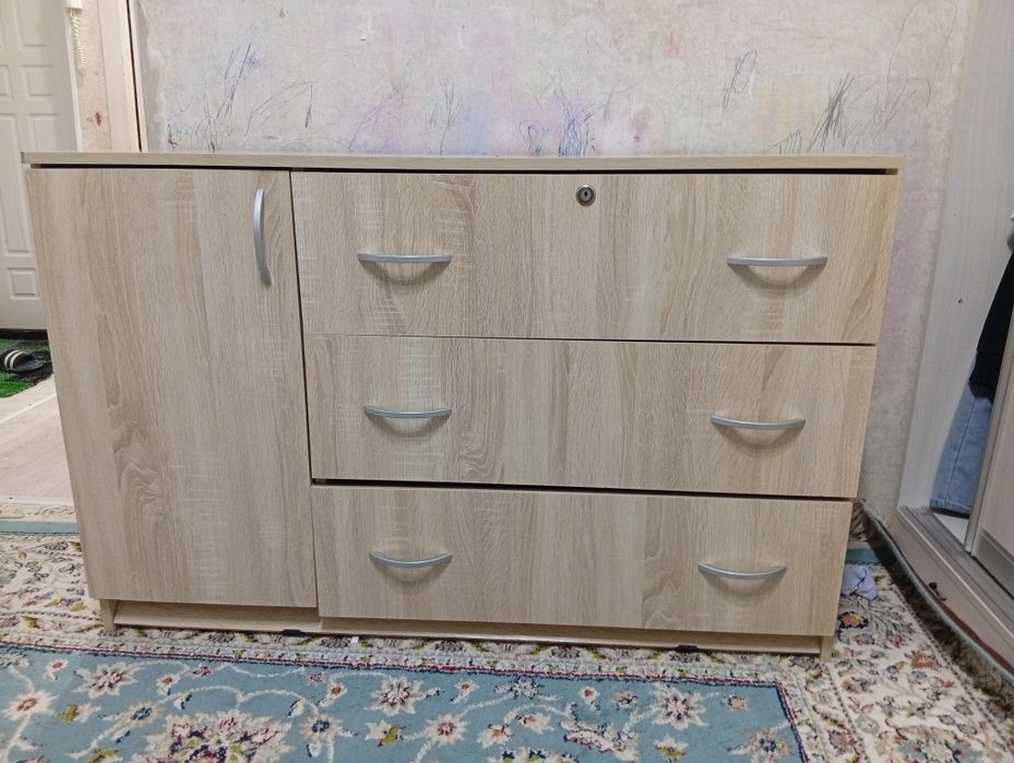 Комод почти новый
