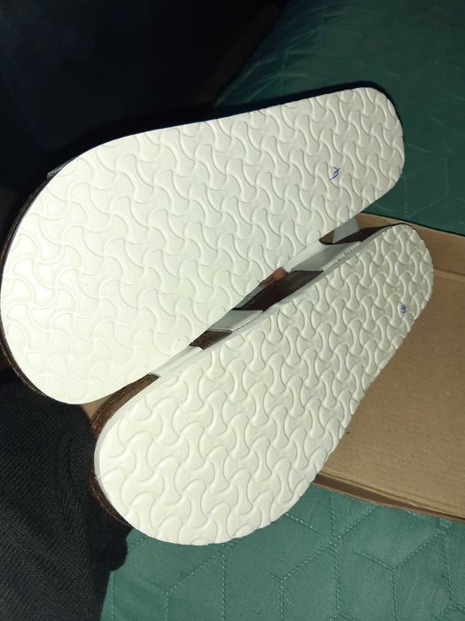 Сандали      ...