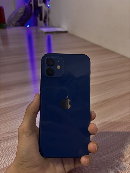 IPhone 12, АКБ 76%