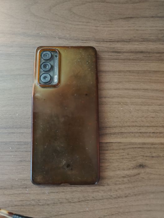 Телефони за части или ремонт