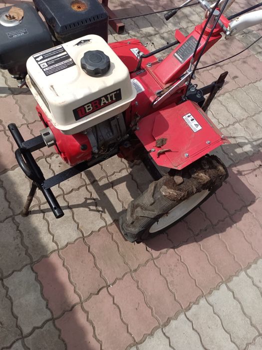 Продам мотоблок  фирмы Brait с разрыхлителем!