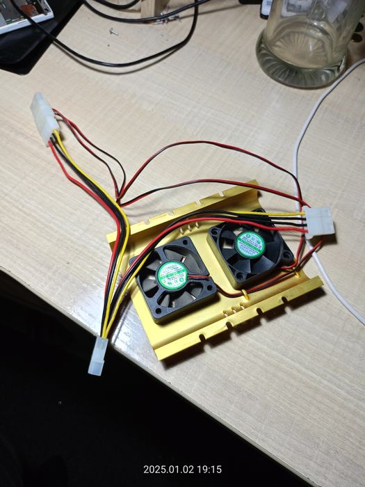 Кулер для жесткого диска