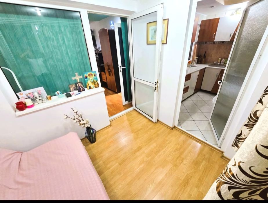 Vând Apartament 2 camere 50 mp2 parter