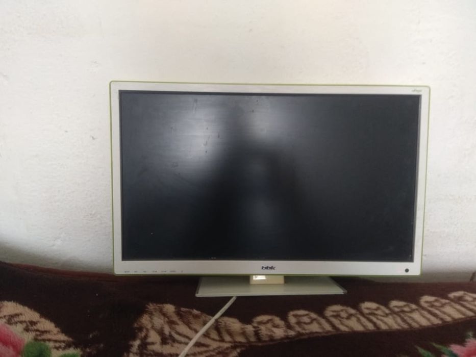 Телевизор bbk   .