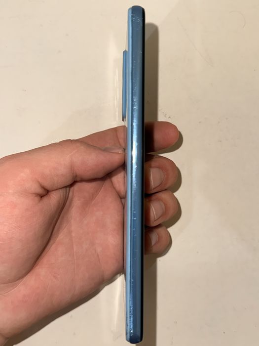 SAMSUNG A72  6/128 GB srochna sotiladi