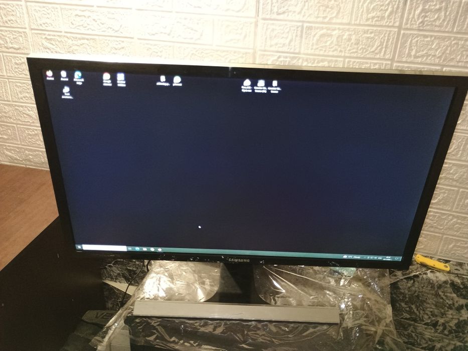 Монитор  Samsung
