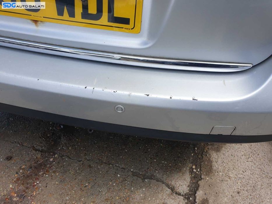 Bara Spoiler Spate cu Locas Senzori Parcare cu Zgarieturi Volkswagen Passat B6 Break Combi 2005 - 2010 Culoare LA7W