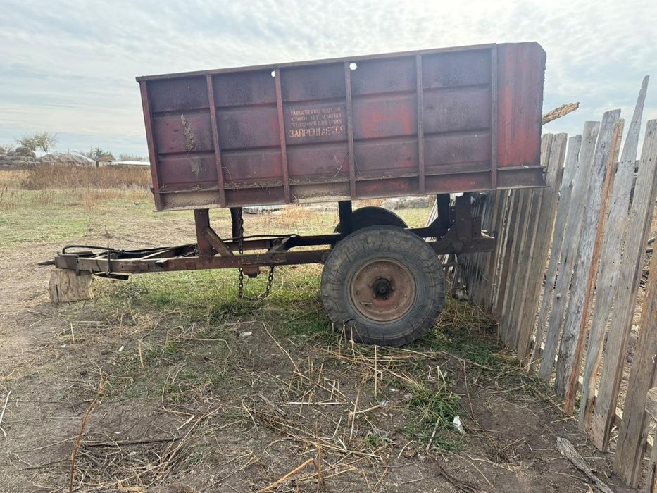Продам Мтз80 скуном и бортовой прицеп
