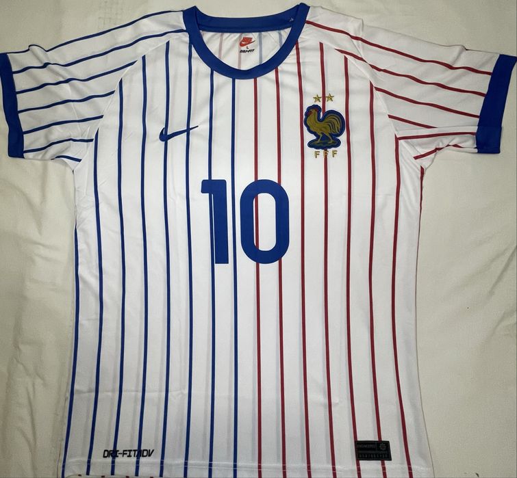 Franta tricou fotbal fara jucator ( marimea M)