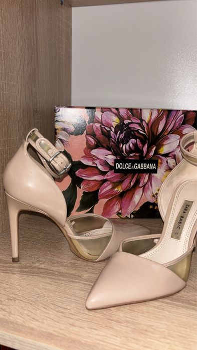 Pantofi cu toc inalt nude Zara