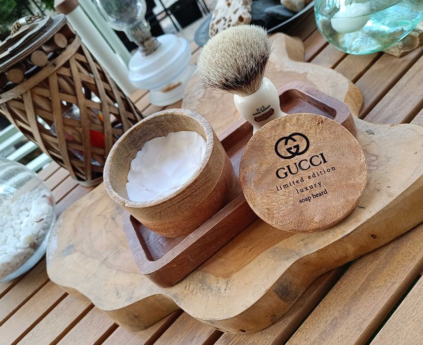 Set de lux barbierit Gucci cutie lemn mango pachet cadou
