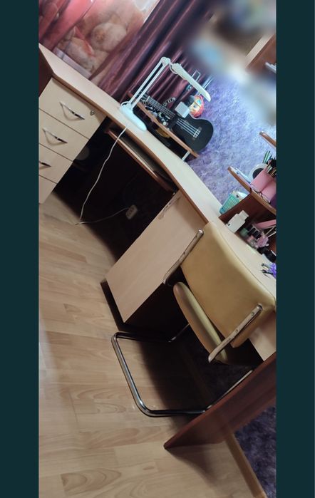 Продам туалетный столик!