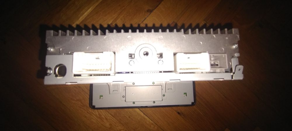 Оригинален радио CD плейър и рамка за  Mitsubishi ASX 2014