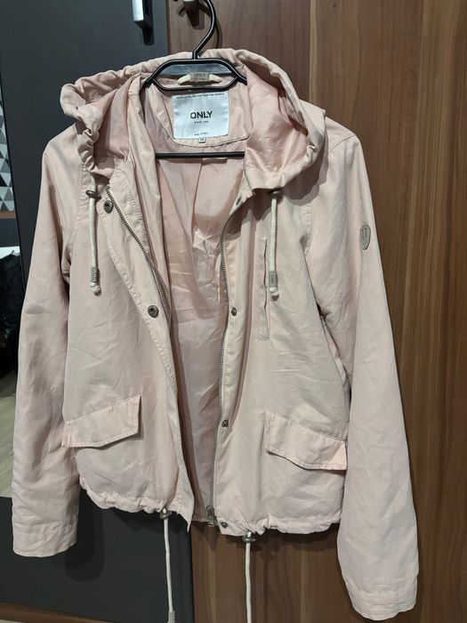 Дамско тънко яке ONLY