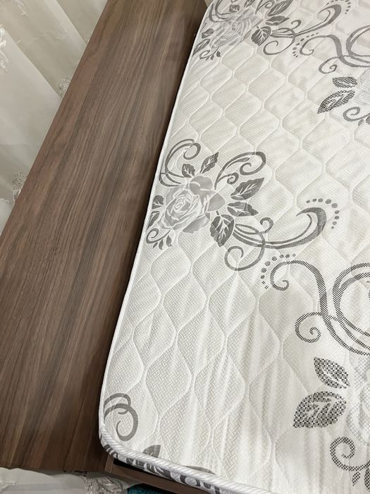 Продам кравать 140*190