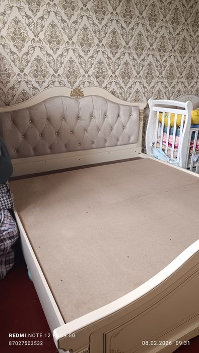 Спалный гарнитур сатылады