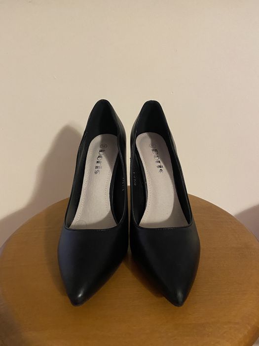 Черни официлани обувки