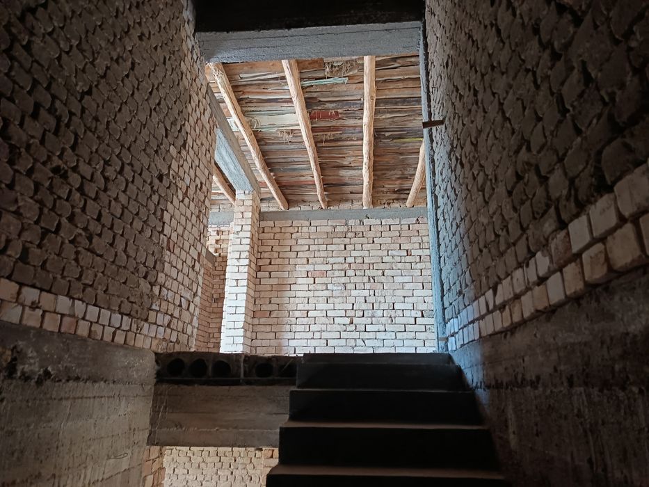 Mehnat 5 sotix 2,5+2,5 korobka