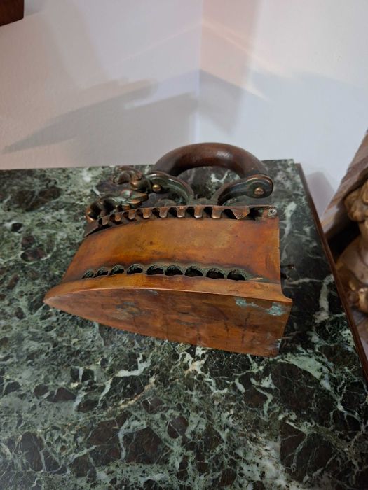 Fier de calcat fonta