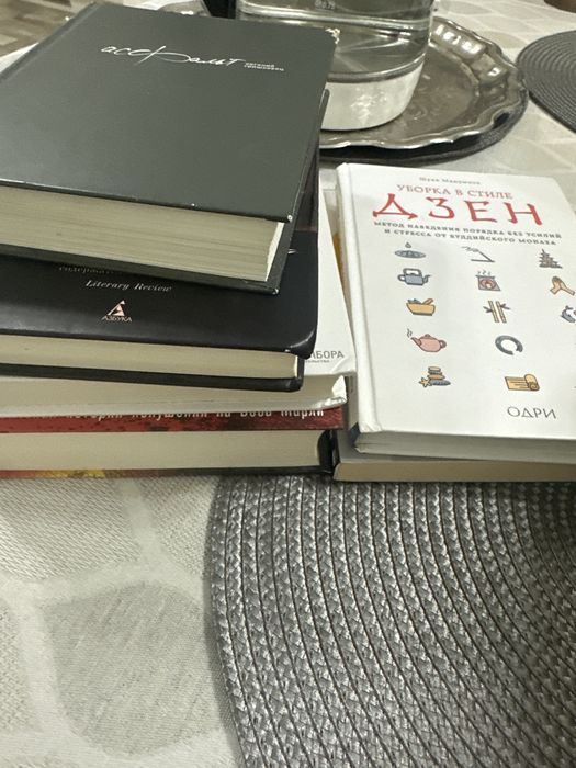 Продам книги разного жанра, 1 книга -1000 тенге.