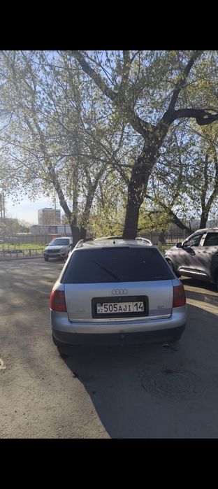 Срочно продам автомобиль универсал