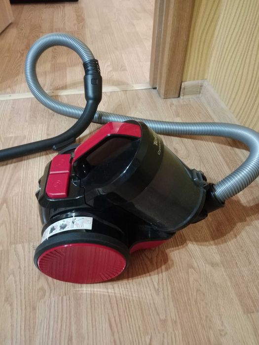 Продам Пылесос Tefal