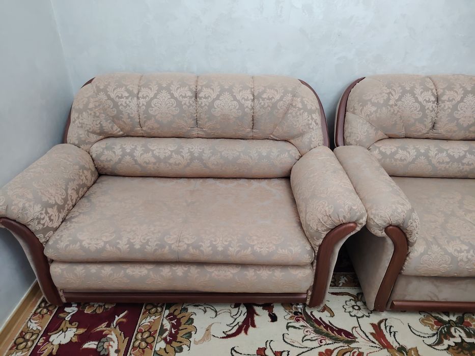 Диван,  софа и кресло