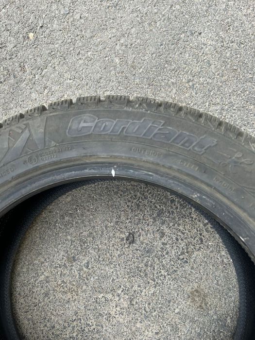 Продам шины зимние липучка