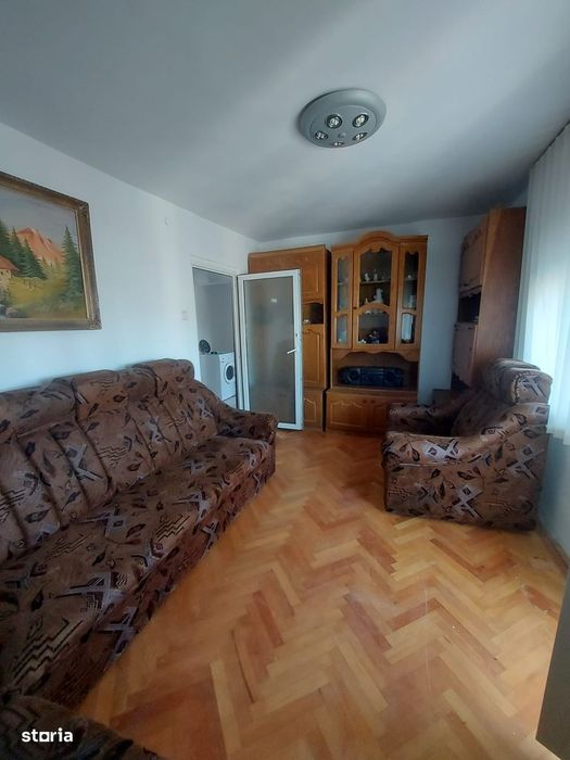 Vanzare apartament 3 camere, zona micro 4 - Targoviste