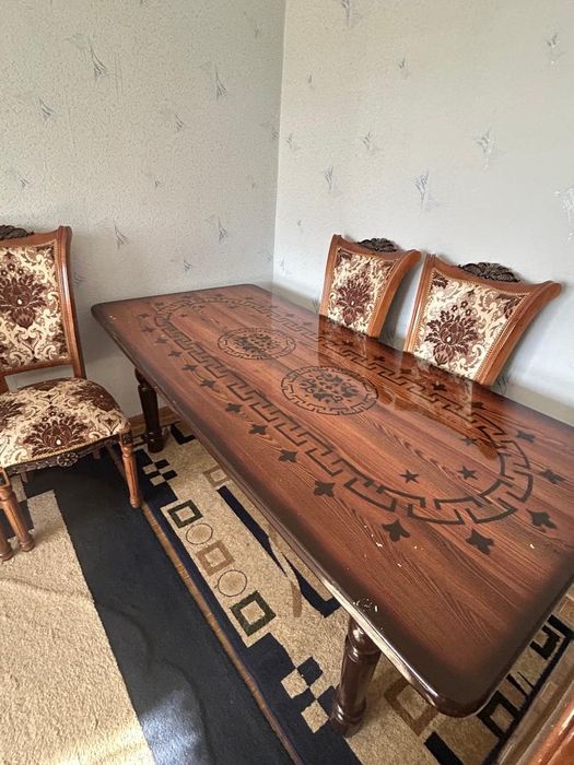 Продам Стол и 8 стульев