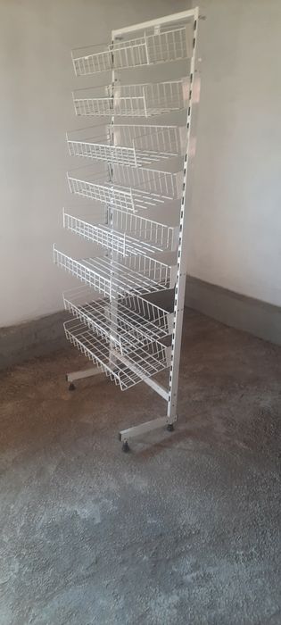 Продаётся стелаж