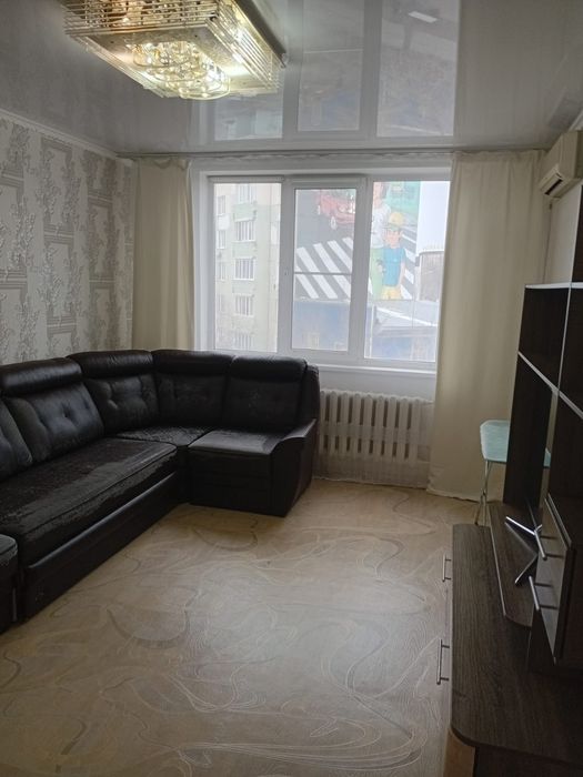 Сдам 2 комн квартиру  в центре города