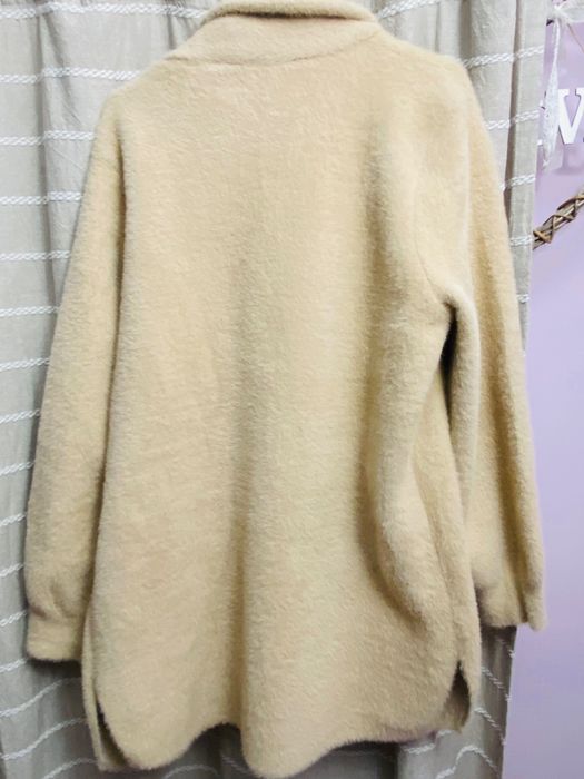 Бежово меко палто