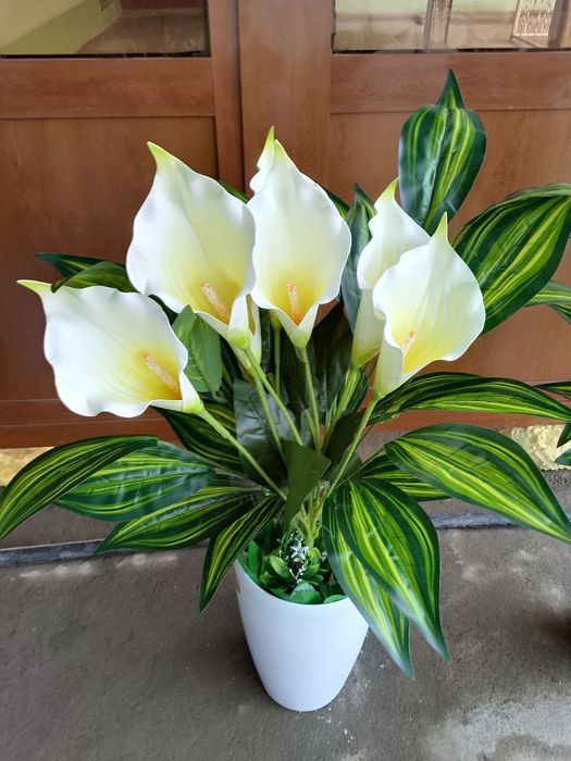 Sunʼiy dekor gullar