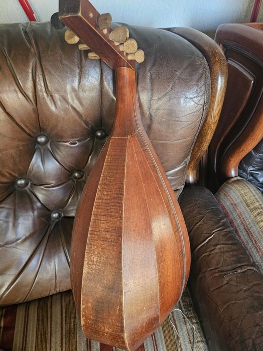 Cobza autentica veche