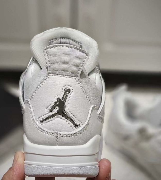Air Jordan 4 Pure Money White Nike Oreo Metalic Silver Gold Frozen