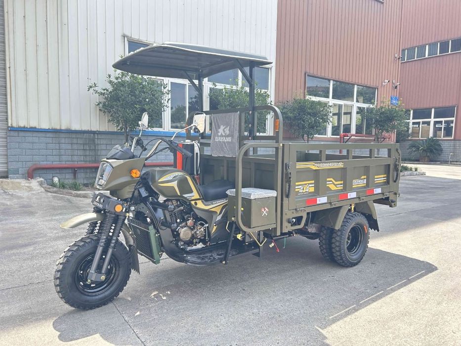 Трицикл самосвальный