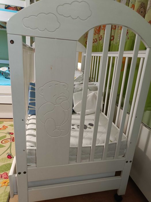 Бебешка кошара на две нива