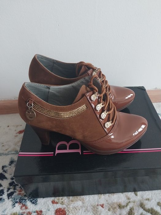 Женская обувь.       .