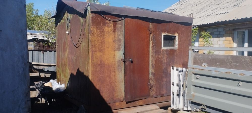 Металлический будка утеплённый