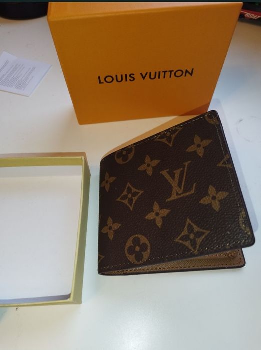 Vând portofel Luis Vuitton nou