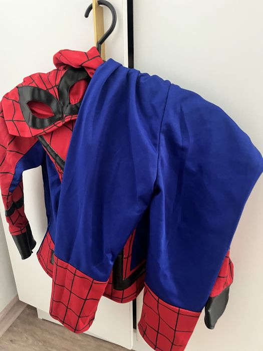 Продам костюм человек паука