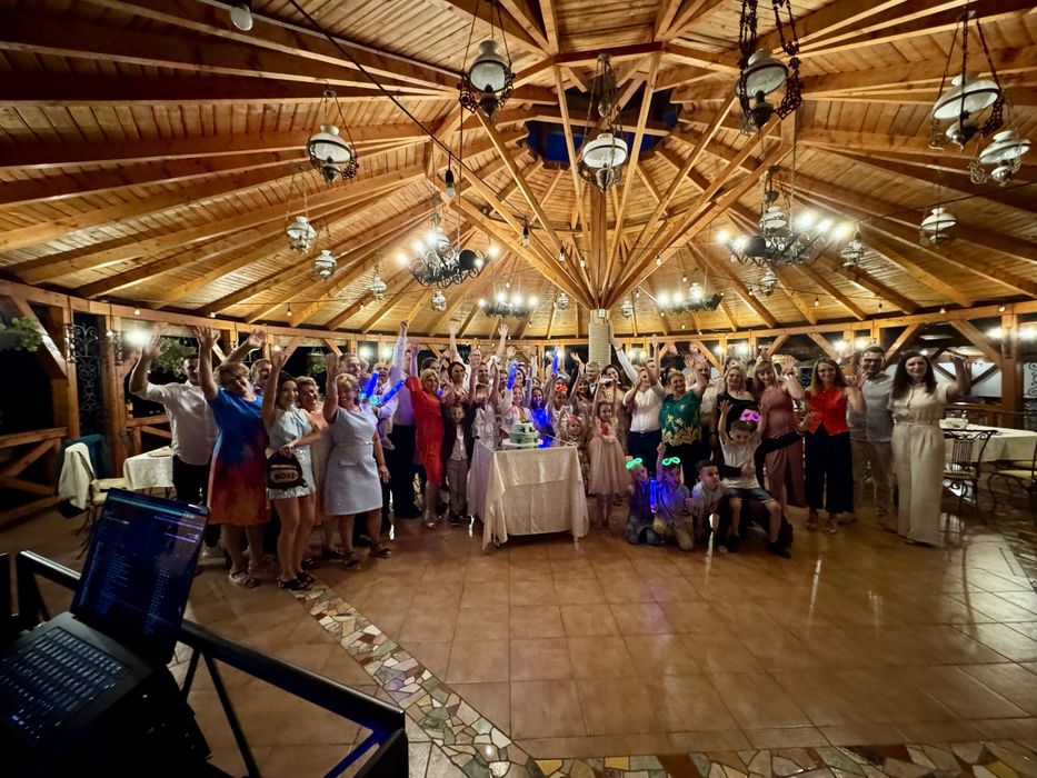 DJ / MC - Evenimente Nunta, Botez - Sonorizare - Lumini - Ecran LED