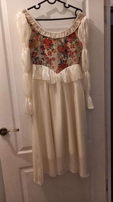 Платья для девочек