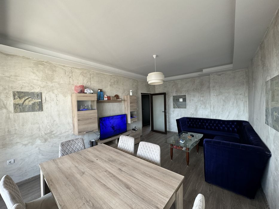 Продава се Тристаен апартамент в Казанлък - 84 кв.м за 710 €/кв.м - Снимка #1